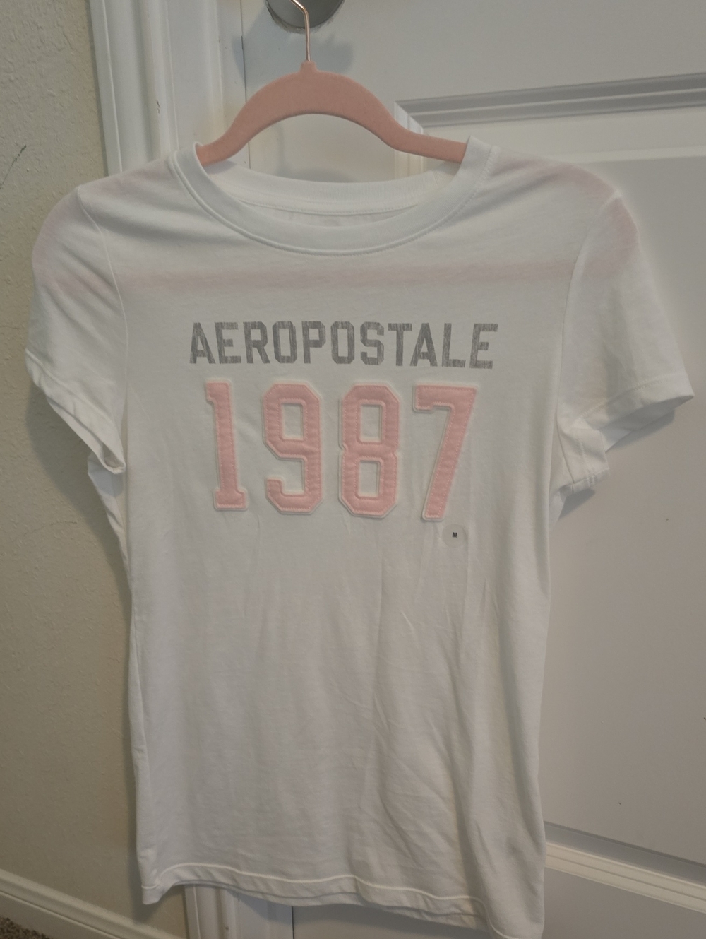 Aeropostale White Short-Sleeve Tee with Pink '1987' Patch